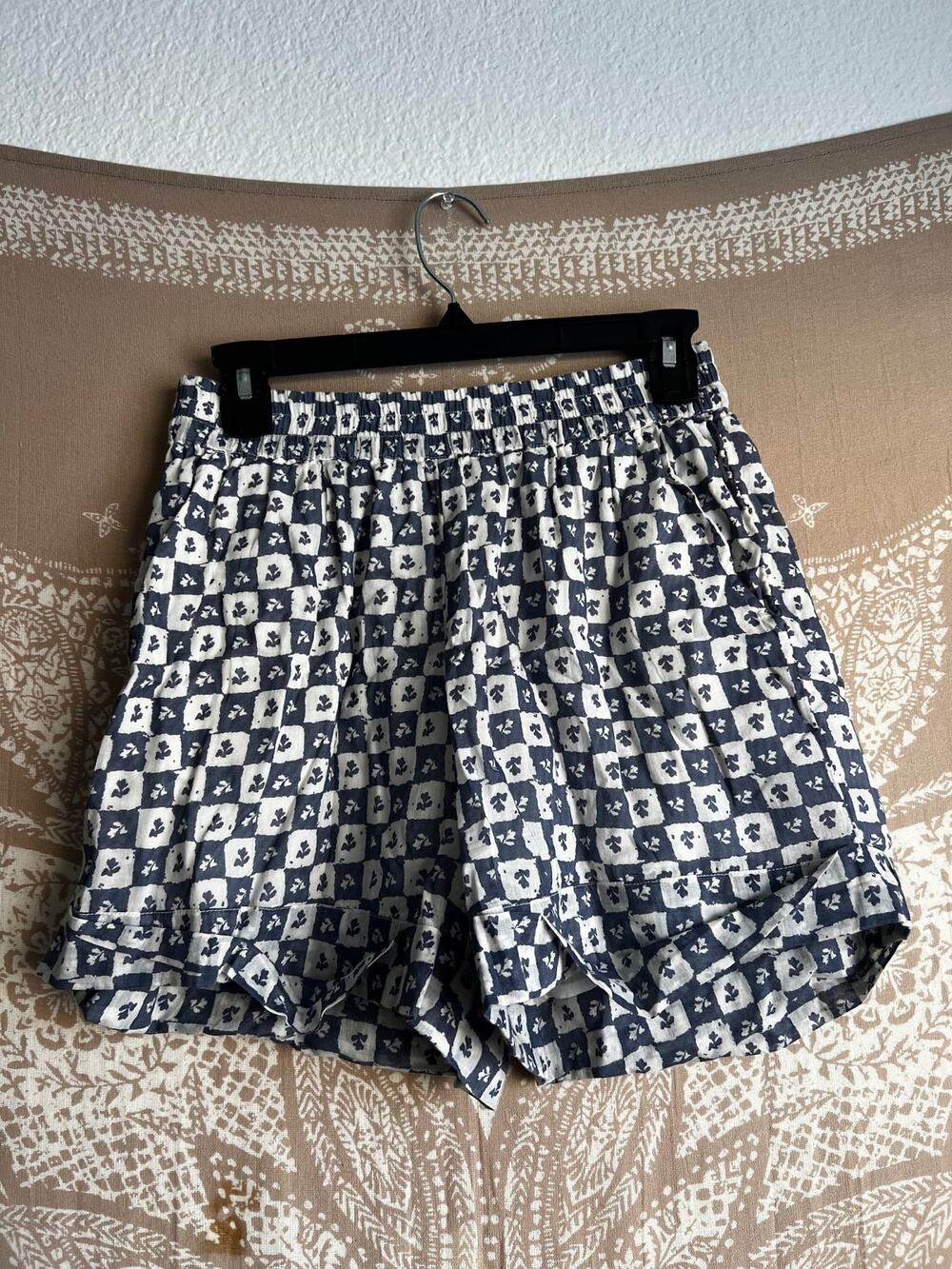 Cleobella Navy & White Block Print Smocked Waist Flowy Shorts Size S